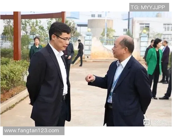 张昊的成长之路：从青涩少年到职场精英的奋斗故事与人生启示